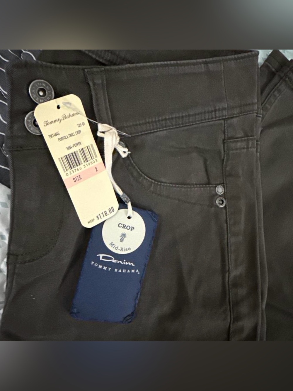 Tommy Bahama Black Denim Crop Mid-Rise Pants